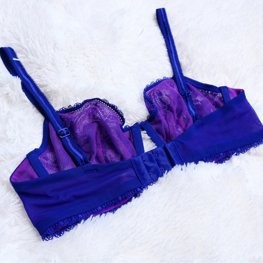 VICTORIA’S SECRET Very Sexy Balconet Purple & Blue Lace Underwire Bra (34D)